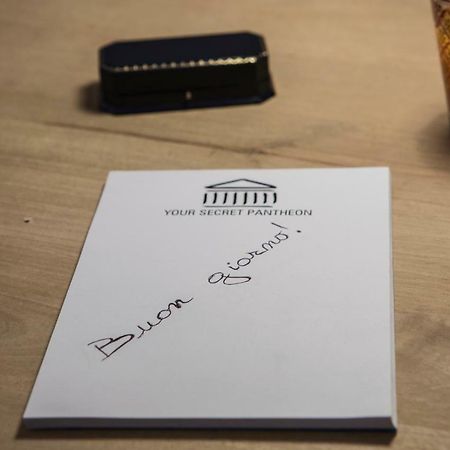 Your Secret Pantheon โรม ภายนอก รูปภาพ
